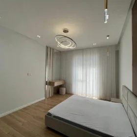 In Baku 130.0 m² apartment is for rent - Image 5