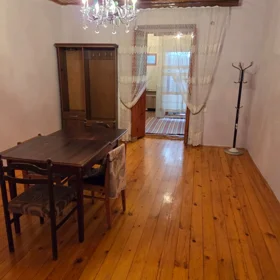 In Baku 100.0 m² house with 2.0 rooms is for rent - Image 2