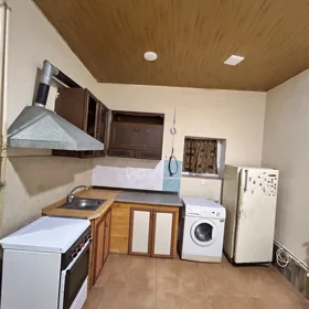 In Baku 90.0 m² apartment is for rent - Image 2