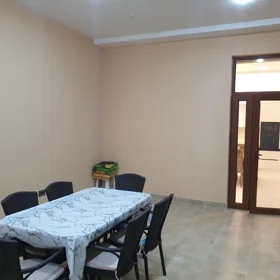 In Baku 500.0 m² house with 8.0 rooms is for sale - Image 2