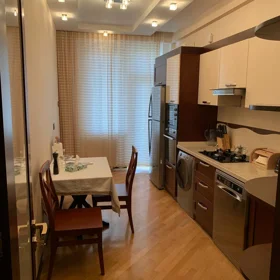 In Baku 90.0 m² apartment is for sale - Image 4