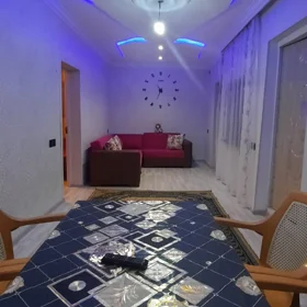 In Baku 60.0 m² house with 2.0 rooms is for rent - Image 2