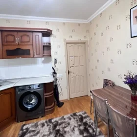 In Baku 114.0 m² apartment is for rent - Image 3