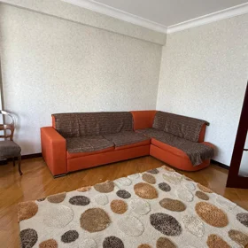 In Baku 130.0 m² apartment is for rent - Image 2