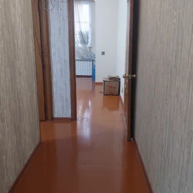 In Baku 70.0 m² apartment is for sale - Image 2