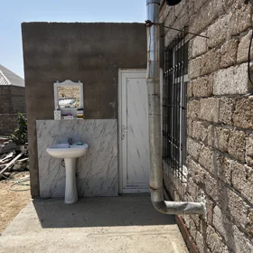 In nan 100.0 m² house with 2.0 rooms is for sale - Image 3