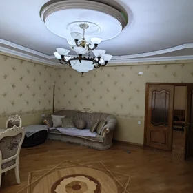 In Baku 142.0 m² apartment is for rent - Image 4