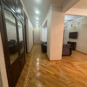 In Baku 160.0 m² apartment is for rent - Image 2