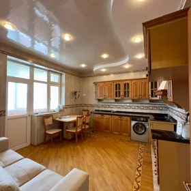 In Baku 154.0 m² apartment is for sale - Image 2