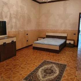 In Baku 200.0 m² apartment is for sale - Image 5