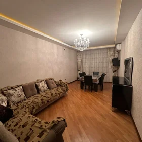 In Baku 100.0 m² apartment is for rent - Image 2