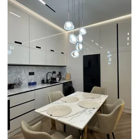 In Baku 70.0 m² apartment is for rent - Image 2