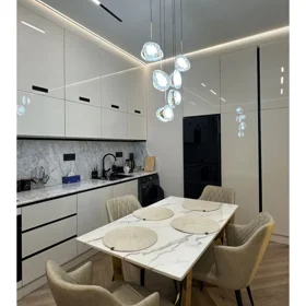 In Baku 70.0 m² apartment is for rent - Image 3