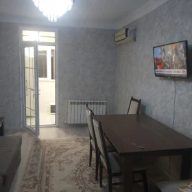 In Baku 70.0 m² apartment is for rent - Image 2