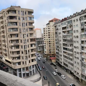 In Baku 62.0 m² apartment is for sale - Image 2