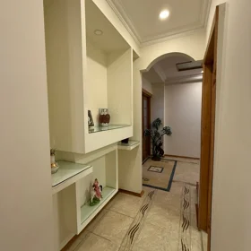 In Baku 150.0 m² apartment is for sale - Image 5