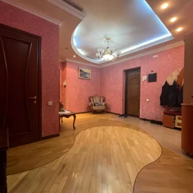 In Baku 145.0 m² apartment is for sale - Image 3