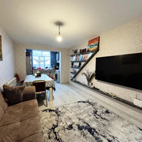 In Baku 65.0 m² apartment is for sale - Image 2