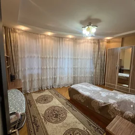 In Baku 150.0 m² apartment is for rent - Image 5