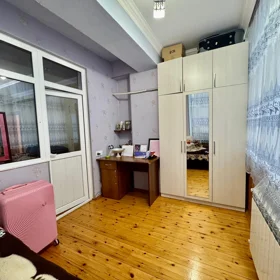 In Baku 64.0 m² apartment is for sale - Image 5