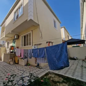 In Baku 130.0 m² house with 6.0 rooms is for sale - Image 3