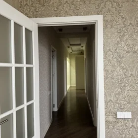 In Baku 100.0 m² apartment is for rent - Image 3