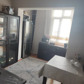 In Baku 90.0 m² apartment is for rent - Image 5