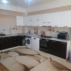 In Baku 114.0 m² apartment is for sale - Image 3