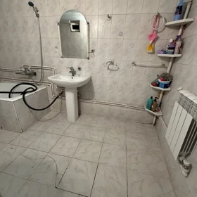 In Baku 43.0 m² apartment is for sale - Image 4