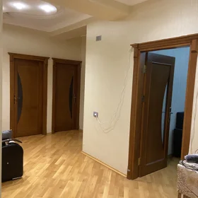 In Baku 70.0 m² apartment is for sale - Image 2