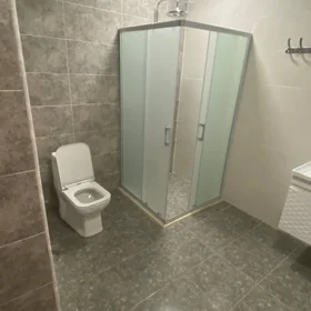 In Baku 130.0 m² apartment is for sale - Image 4