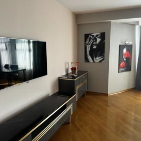 In Baku 100.0 m² apartment is for rent - Image 3