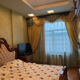 In Baku 132.0 m² apartment is for rent - Image 5