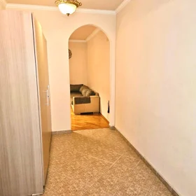 In Baku 90.0 m² apartment is for rent - Image 3