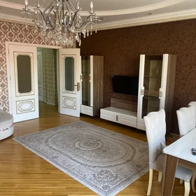 In Baku 145.0 m² apartment is for rent - Image 3