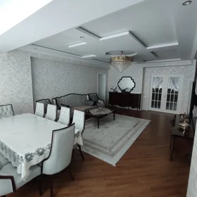 In Baku 120.0 m² apartment is for sale - Image 3