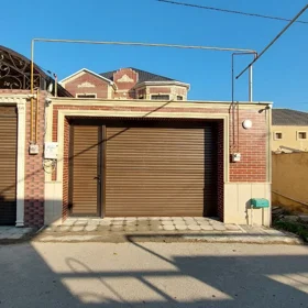 In Baku 226.0 m² house with 6.0 rooms is for sale - Image 2