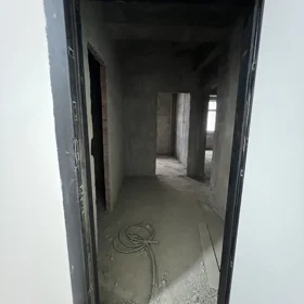 In Khirdalan 61.0 m² apartment is for sale - Image 2