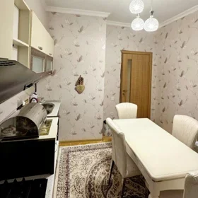 In Baku 75.0 m² apartment is for rent - Image 3