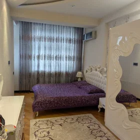 In Baku 170.0 m² apartment is for rent - Image 3