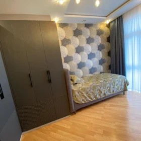 In Baku 185.0 m² apartment is for sale - Image 3