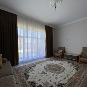 In Baku 150.0 m² house with 6.0 rooms is for sale - Image 3
