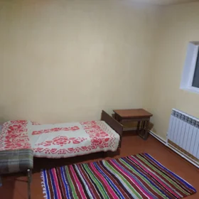 In Baku 70.0 m² house with 3.0 rooms is for rent - Image 5