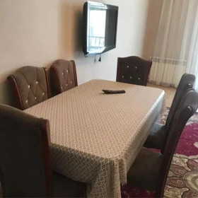 In Baku 100.0 m² apartment is for sale - Image 2