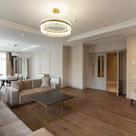 In nan 201.0 m² apartment is for rent - Image 2