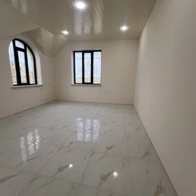 In Baku 450.0 m² house with 10.0 rooms is for sale - Image 2