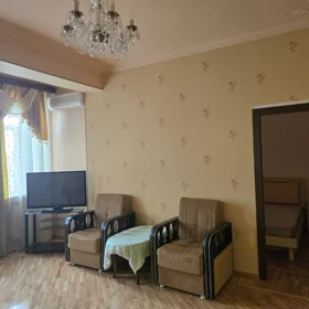 In Baku 115.0 m² apartment is for rent - Image 5