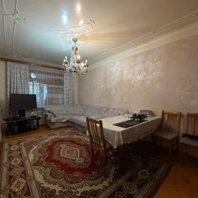 In Baku 100.0 m² apartment is for sale - Image 3