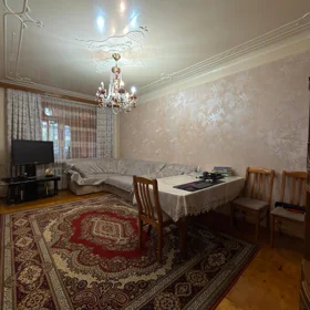 In Baku 100.0 m² apartment is for sale - Image 4