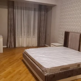 In Baku 80.0 m² apartment is for rent - Image 4